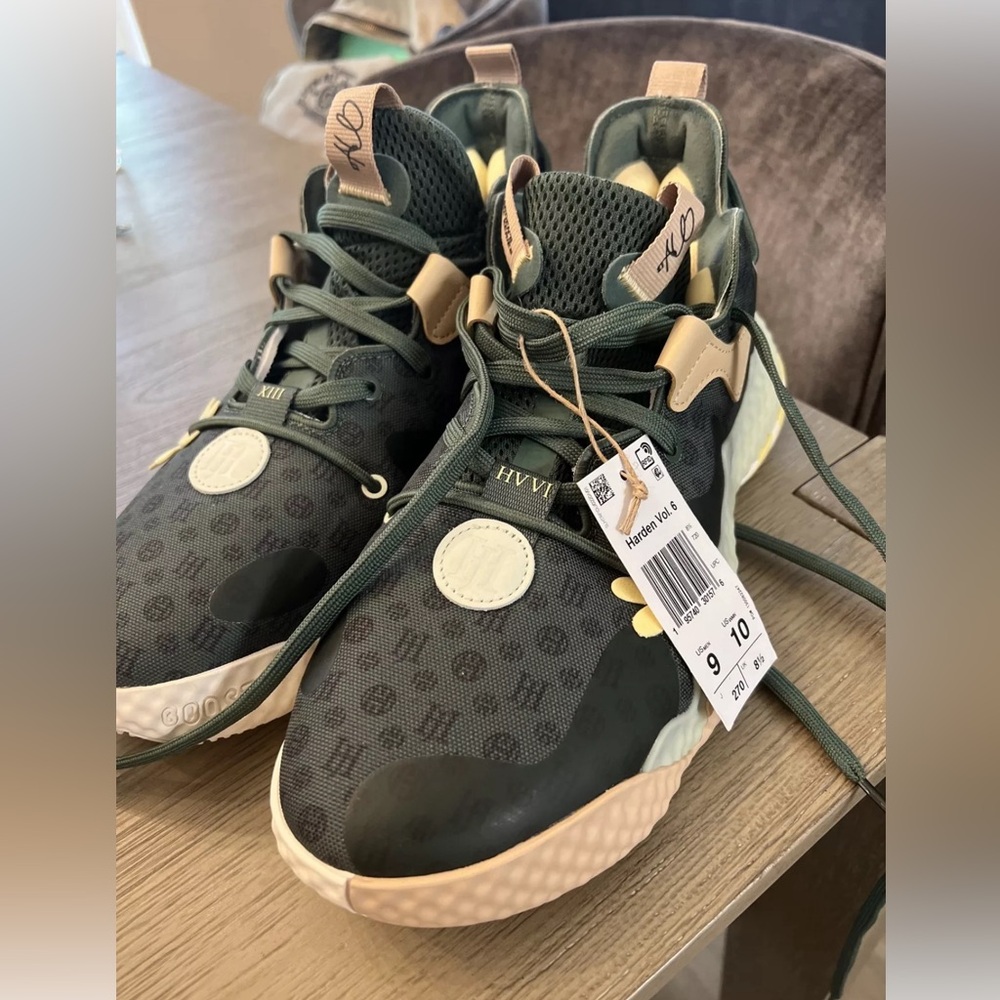 Adidas Men's 9/Women's 10 Harden Vol. 6 Sneakers Green Oxide/Yellow/Linen GW9032